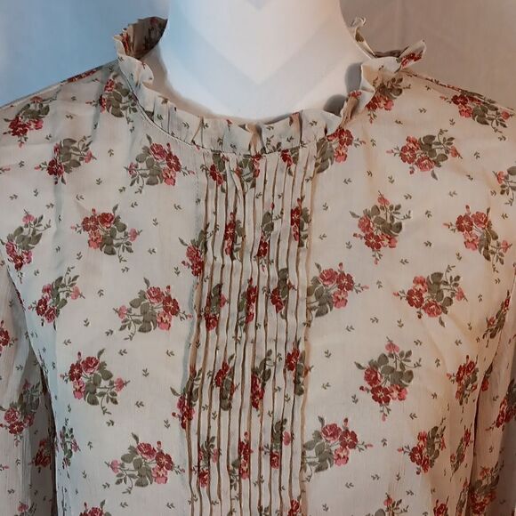 Charming Charlie Floral Peasant Blouse - Picture 2 of 9